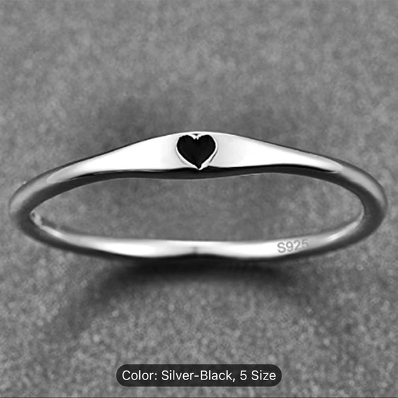 NWT 🖤 DAINTY 925 STAMPED STERLING SILVER CARVED BLACK HEART RING Size 7 - Picture 3 of 12